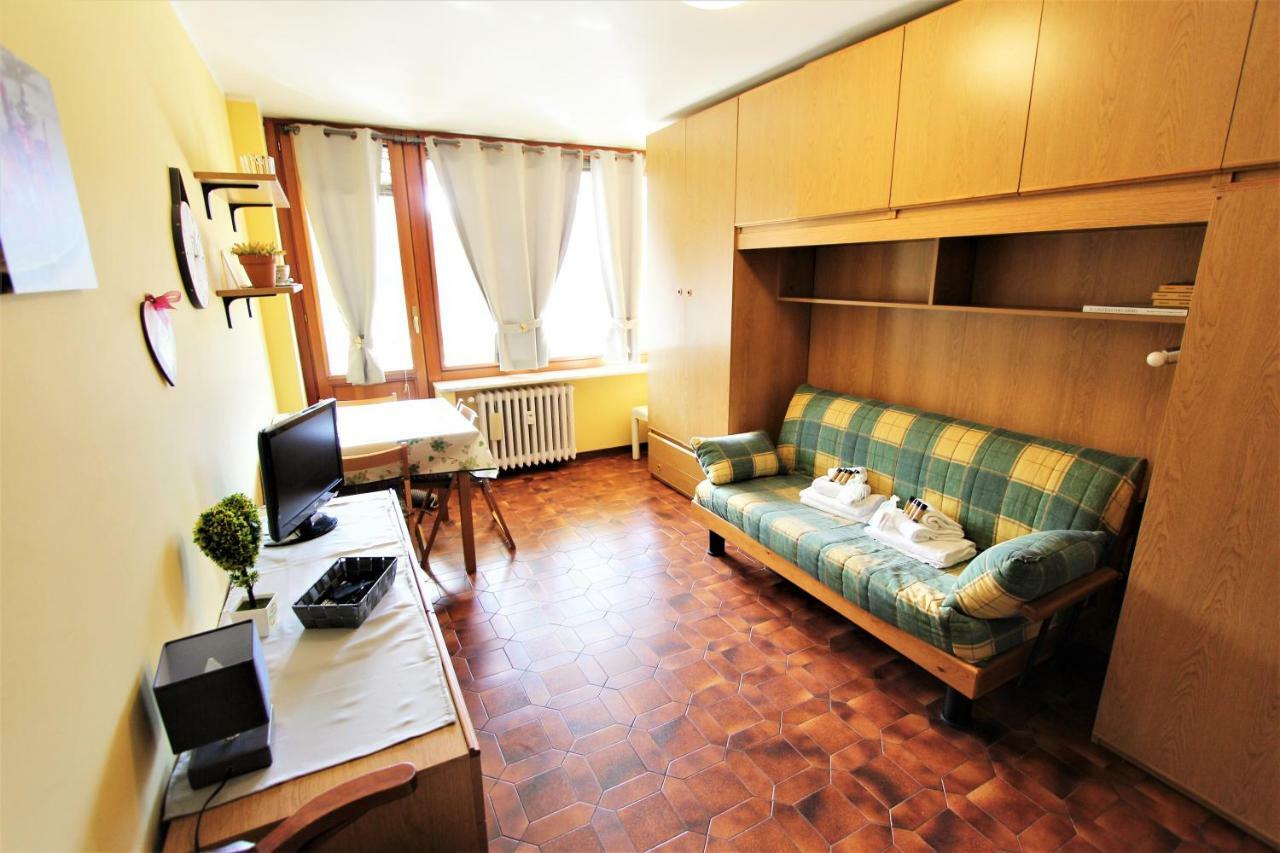Hostdomus - Panoramic Residence Sestriere Luaran gambar